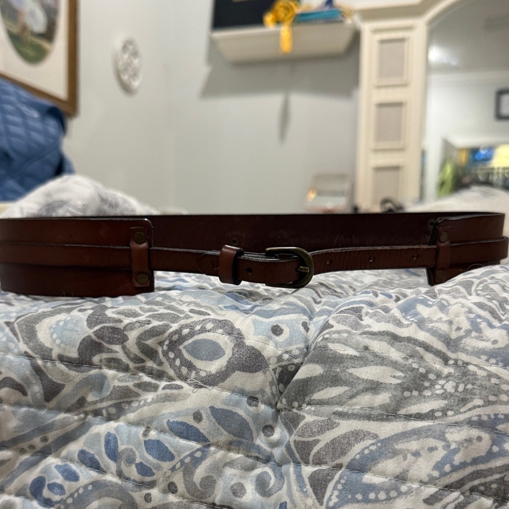 Abercrombie & Fitch Women's Brown Leather Waist Belt with Antique Buckle